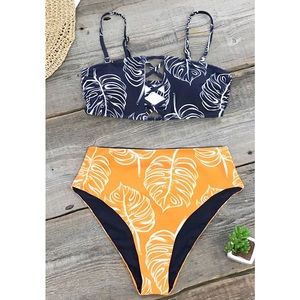 NWT Cupshe navy and yellow reversible bikini